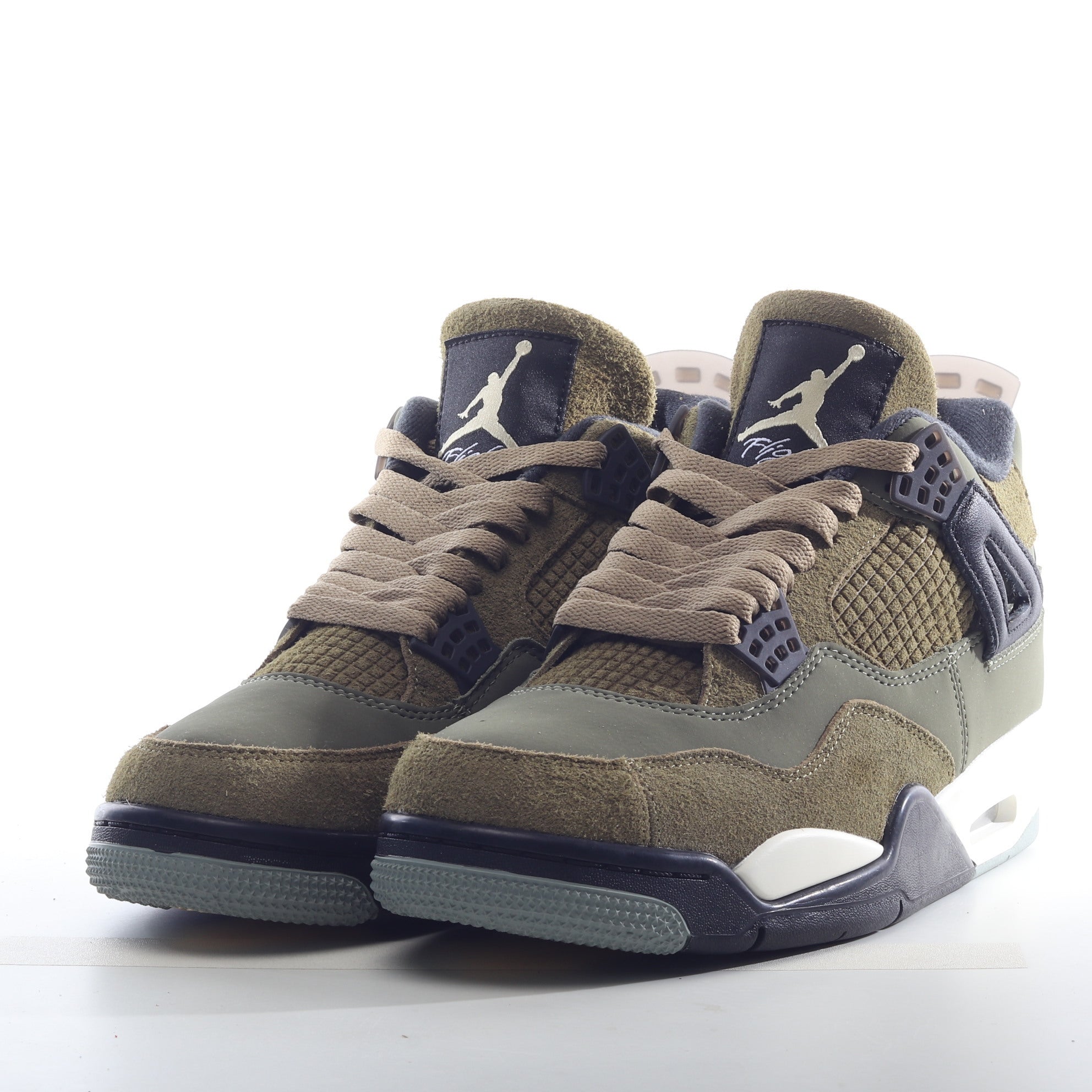 AJ4 Oliver Canvas